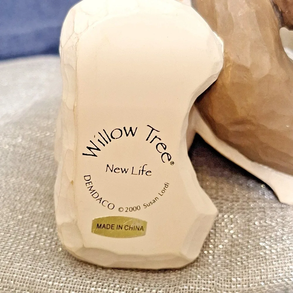 Willow Tree New Life Figurine Father Mother Newborn Baby Folk Art Shower Gift
